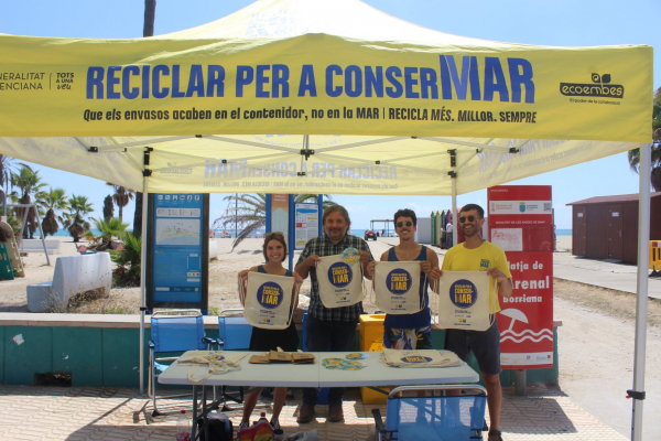 Las playas de Borriana acogen la campaña ‘Reciclar para ConserMar’ llega