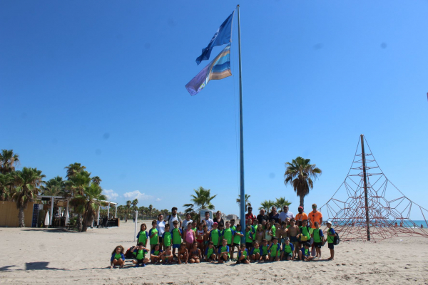 Las banderas de calidad de las playas 2022 ya ondean en Burriana 